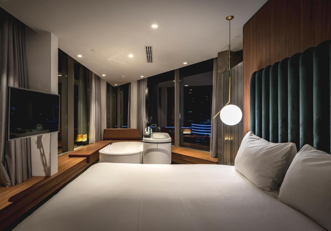 Van der Valk Hotel Amsterdam Zuidas -Rai Buitenkant foto