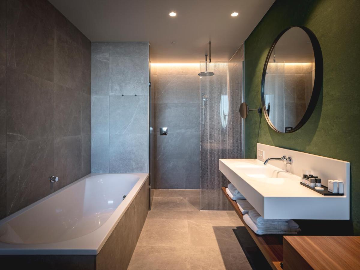 Van der Valk Hotel Amsterdam Zuidas -Rai Buitenkant foto