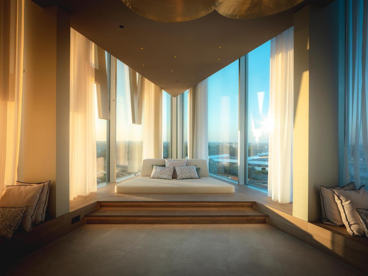 Van der Valk Hotel Amsterdam Zuidas -Rai Buitenkant foto