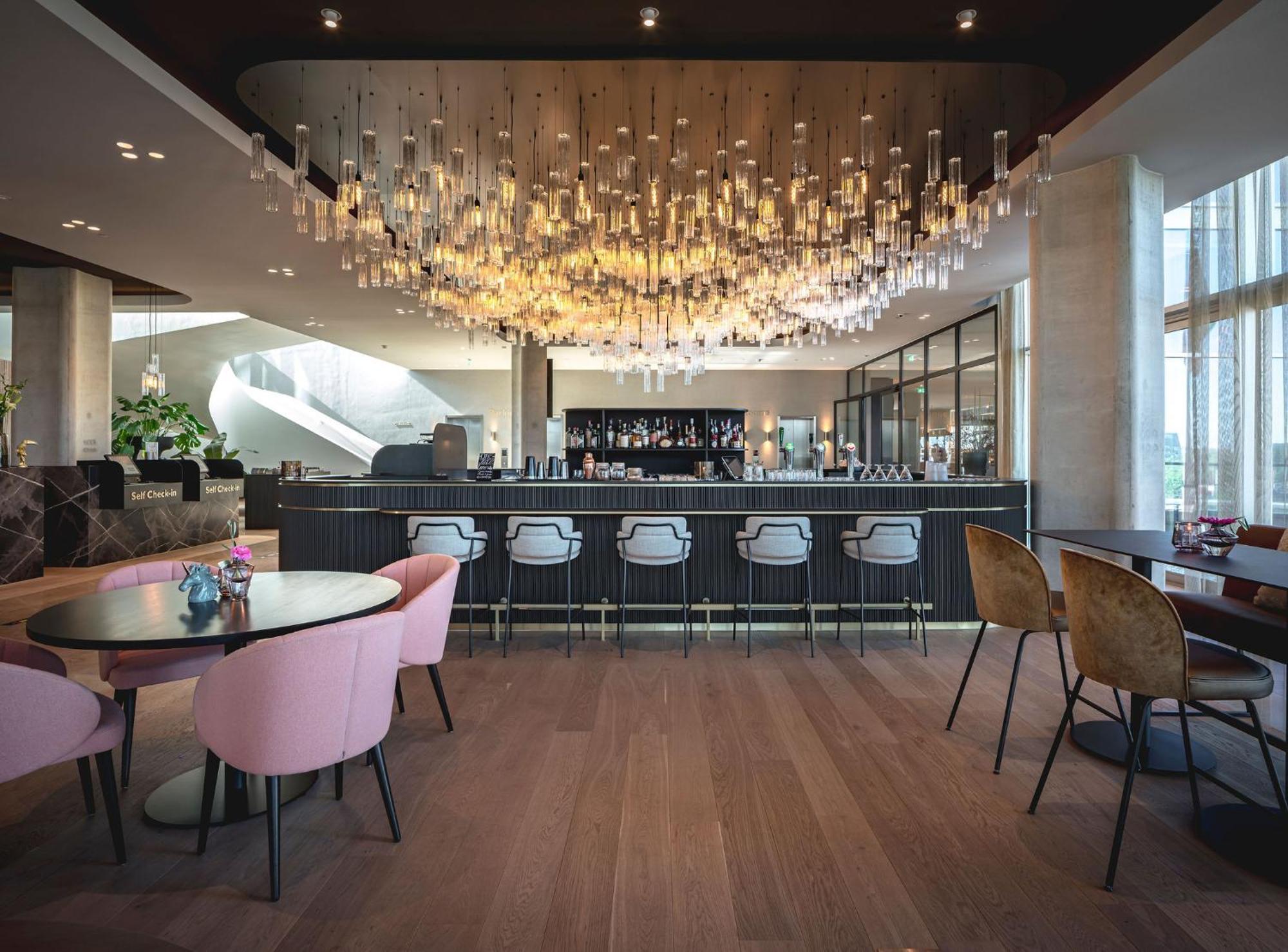 Van der Valk Hotel Amsterdam Zuidas -Rai Buitenkant foto